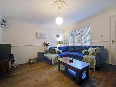 Property image 3 of home to buy in Hamblings Close, Shenley